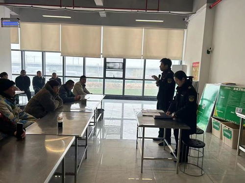 河南省滑县市场监管局股所联动开展农贸市场经营者食品安全培训
